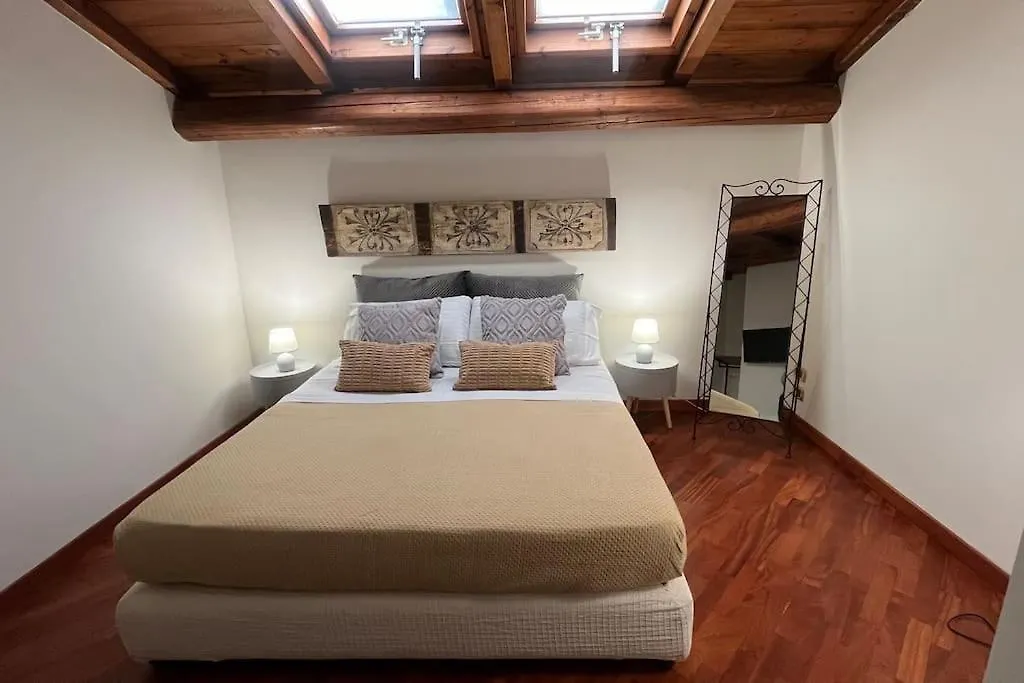Attico Jacuzzi Politeama Palermo Apartman