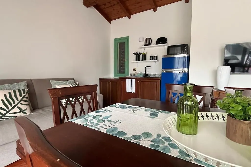 Attico Jacuzzi Politeama Palermo Apartman